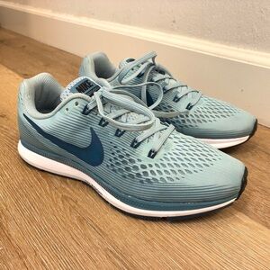 Nike Zoom Pegasus 34 Women’s Running Shoes Light Blue US 10 EUR 42